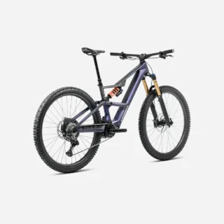 Bicicleta eléctrica Orbea Rise LT M20 630W en color azul, vista lateral